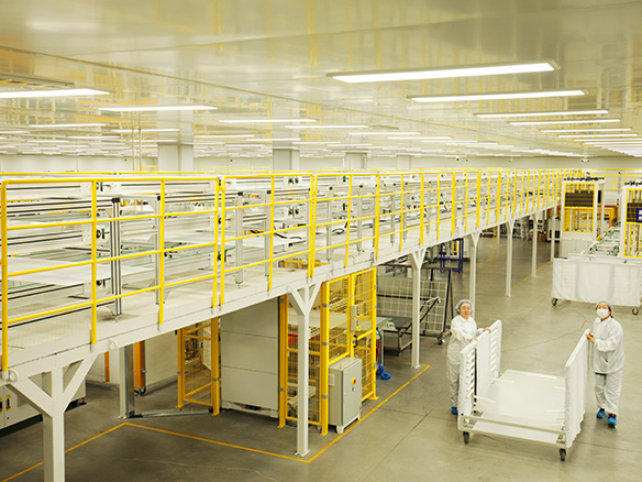 政策保障光伏消納，國內(nèi)外共振趨勢明顯