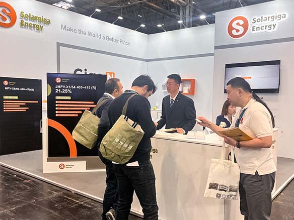 展會速遞 | 陽光能源攜Giga系列全黑組件登陸伯明翰！探索驅(qū)動英國能源轉(zhuǎn)型之路